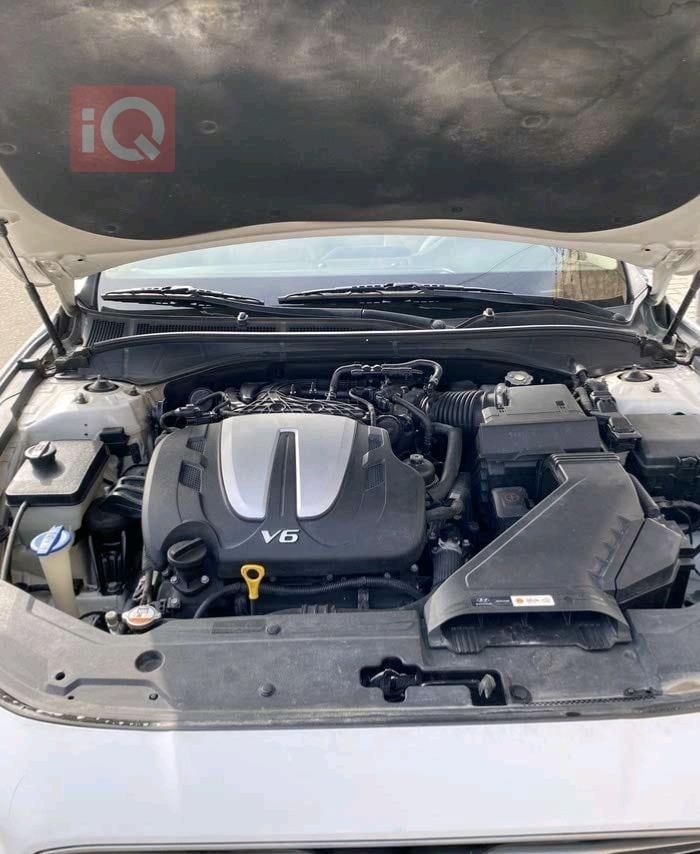 هيونداي أزيرا